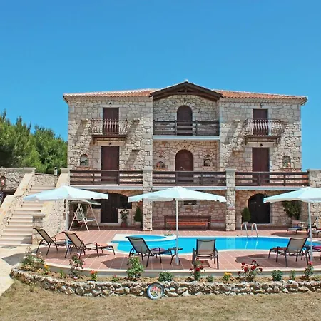 The Vivian - Luxury Stone Villa